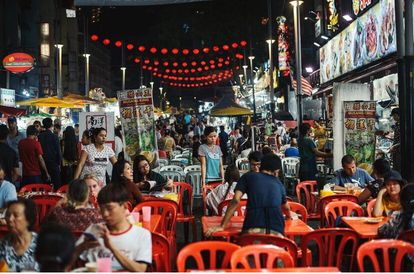 吉隆坡景点 - 亚罗街夜市(Jalan Alor)